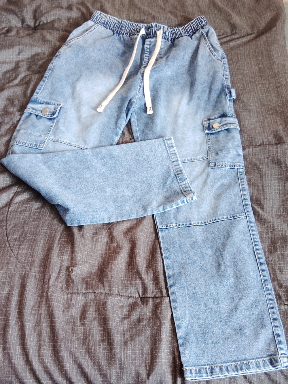 Women's Light Blue Relaxed Denim Cargo Jeans with Drawstring Waist